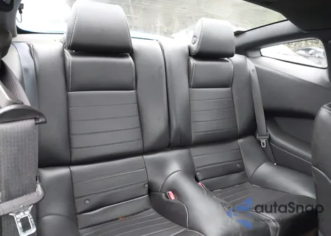 2014 Ford Mustang V6 Premium from USA, damaged, VIN 1ZVBP8AM9E5201374